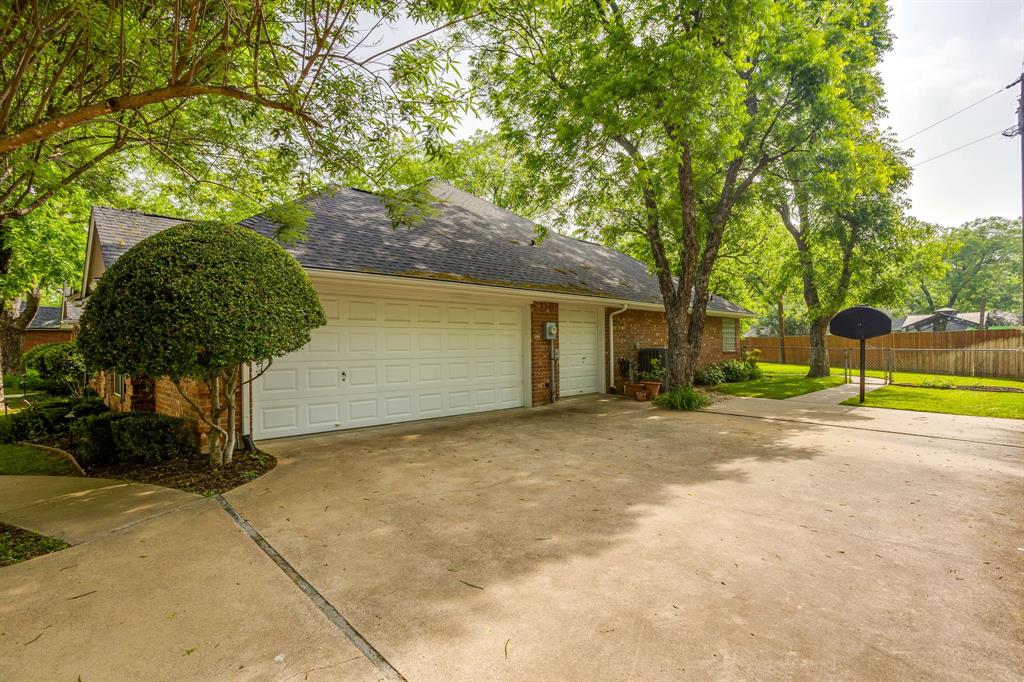 6203 Prospect Hill Drive Property Photo 5