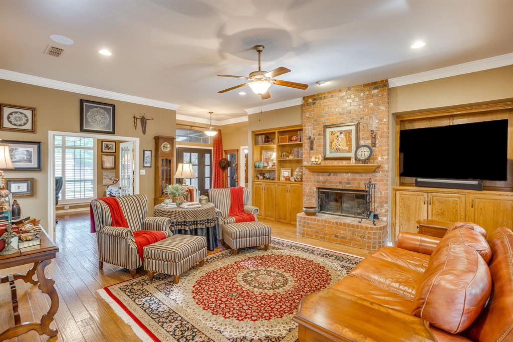 6203 Prospect Hill Drive Property Photo 6