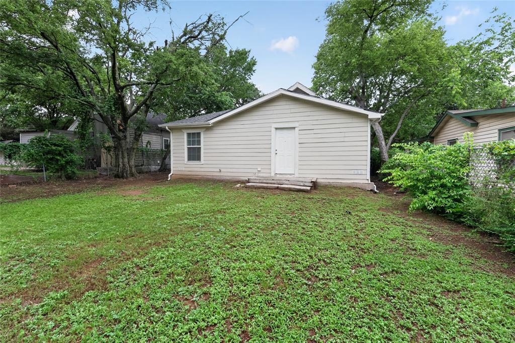 2805 Walker Street Property Photo 1