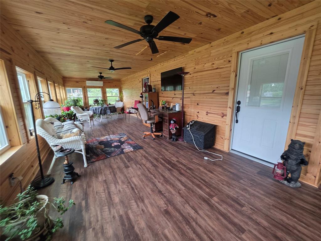 100 Tangle Drive Property Photo 7