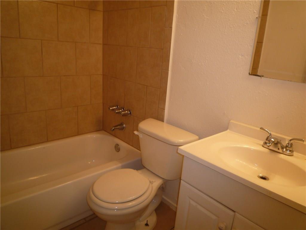 2904 Edd Road 2904-2908 Property Photo 10