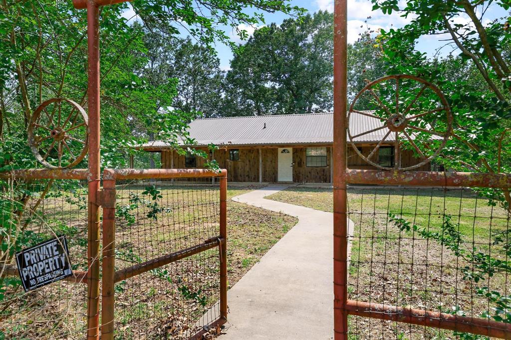2042 E 1980 Property Photo 11