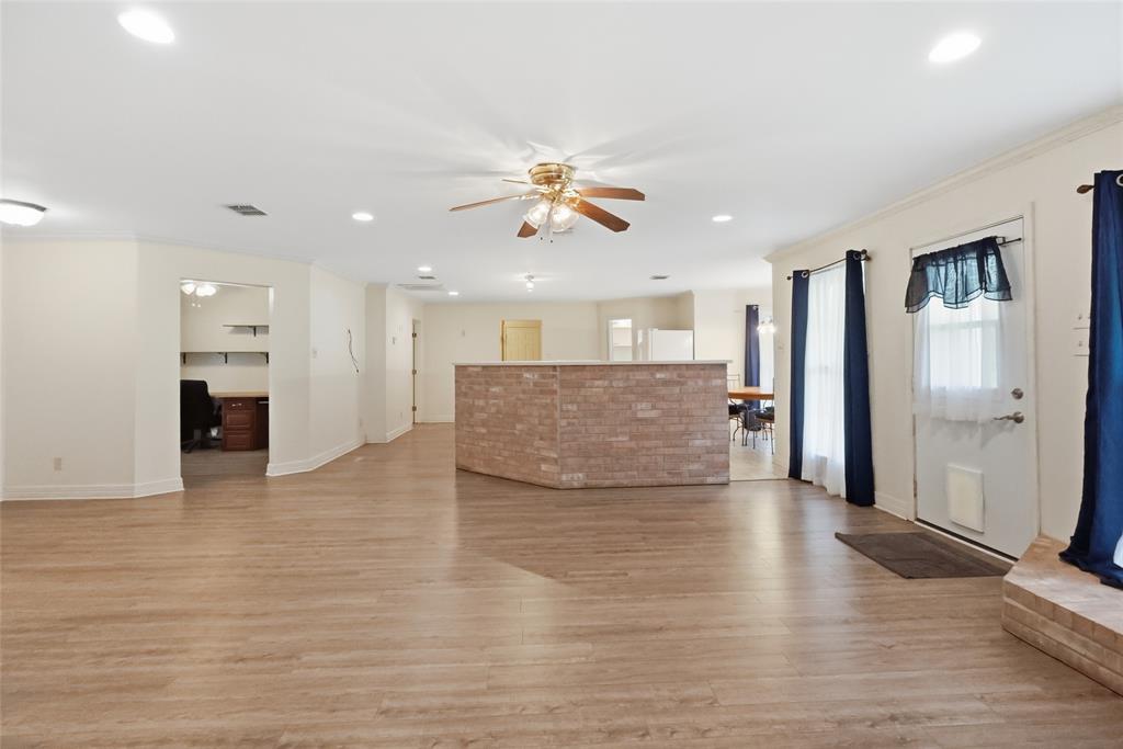 561 Wells Road Property Photo 10