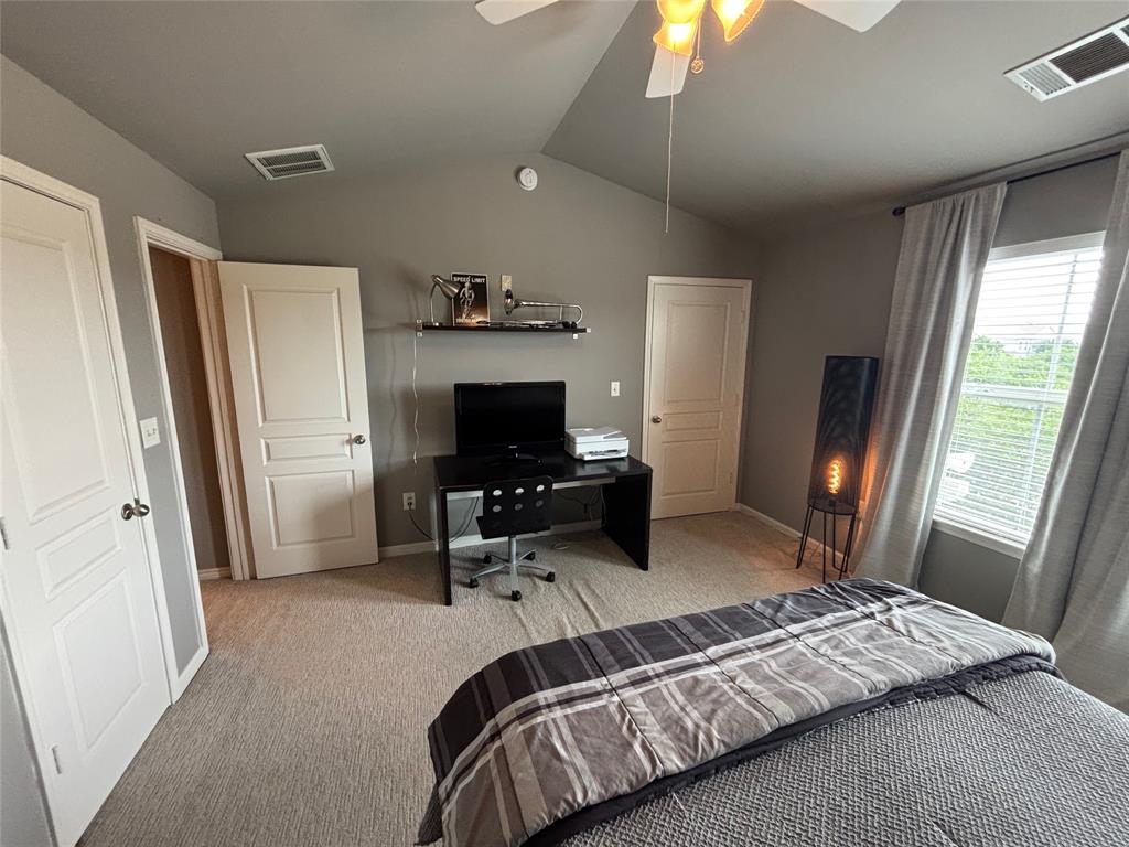 1725 Harvey Mitchell Parkway 1529 Property Photo 15