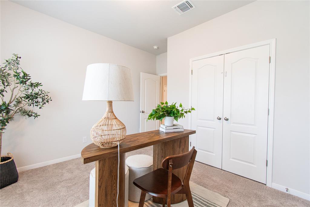 736 Jersey Court Property Photo 15
