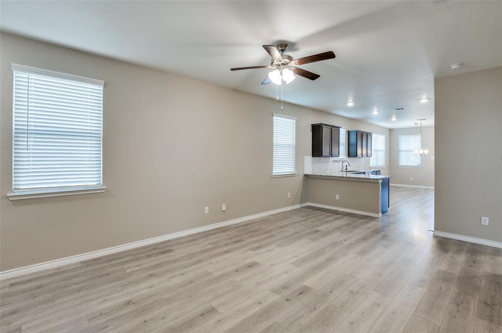 1529 Bennington Lane Property Photo 7