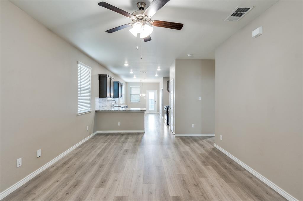 1529 Bennington Lane Property Photo 8