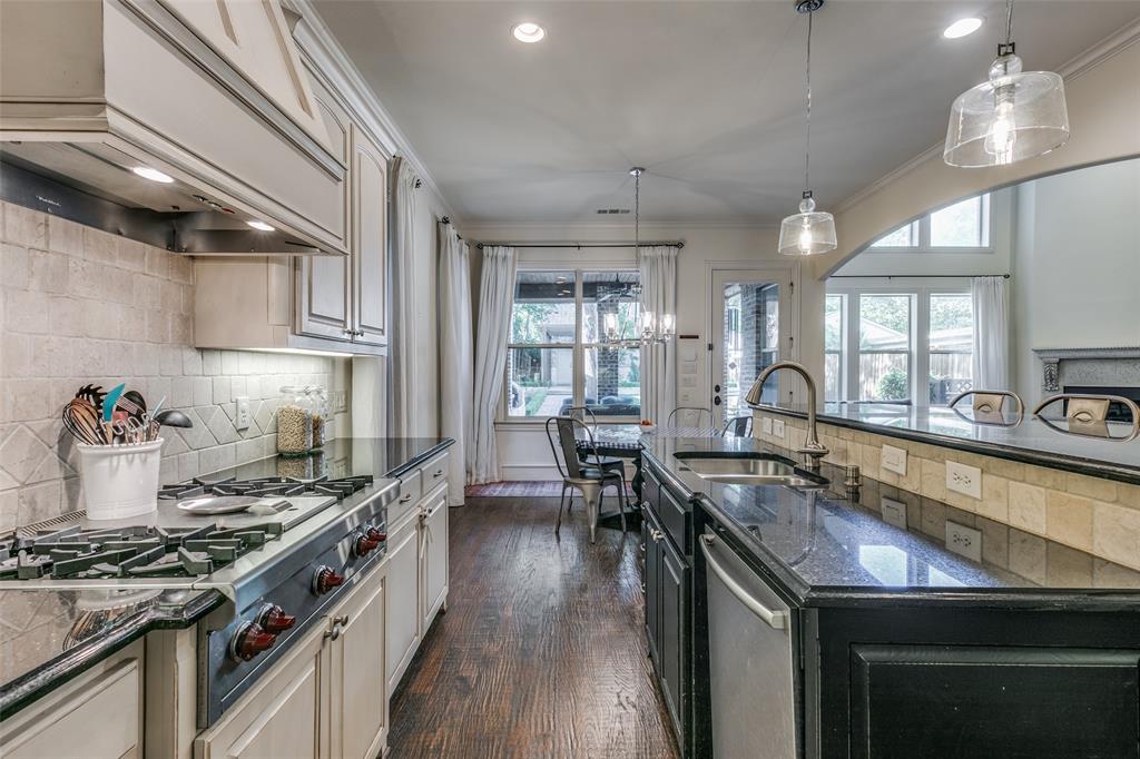 6363 Vanderbilt Avenue Property Photo 4