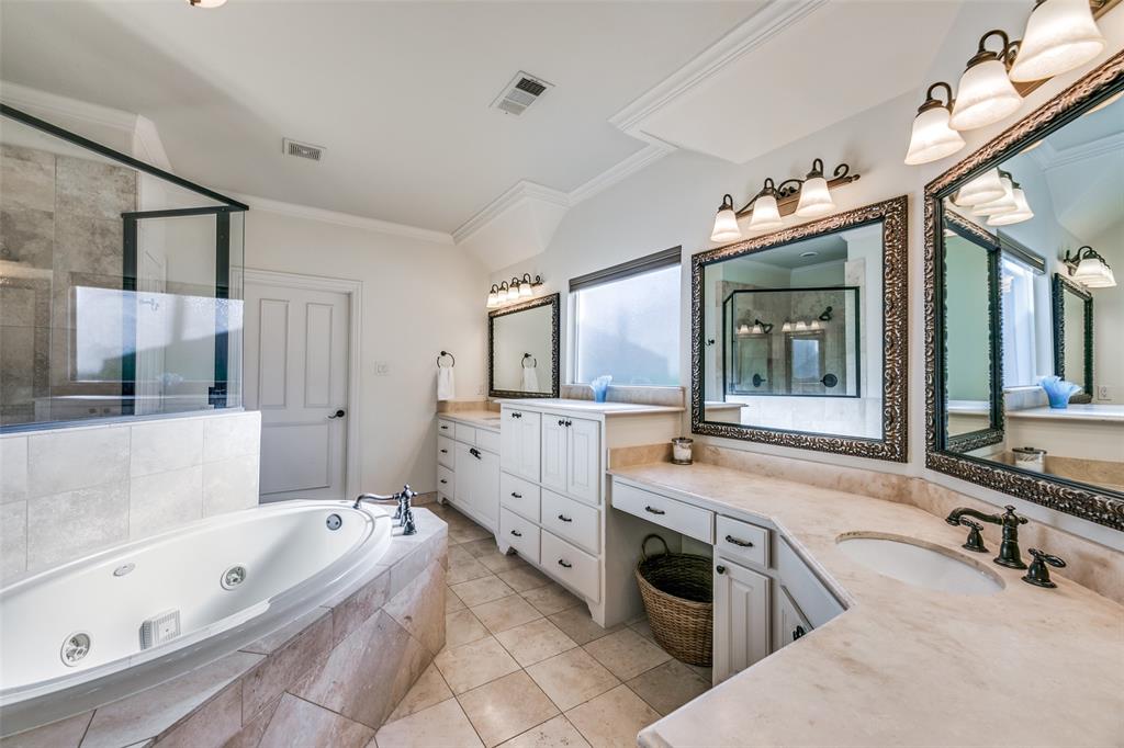 6363 Vanderbilt Avenue Property Photo 18