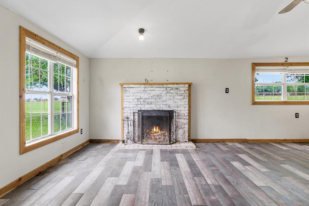 10266 County Road 1200 Property Photo 6