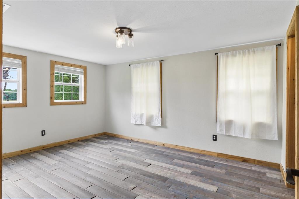 10266 County Road 1200 Property Photo 15