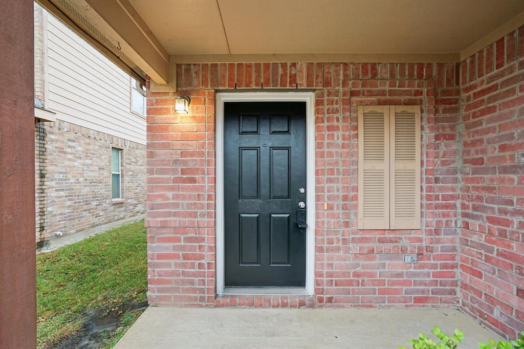 9120 Sun Haven Way Property Photo 1