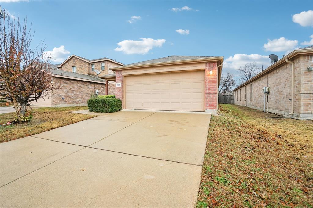9120 Sun Haven Way Property Photo 4