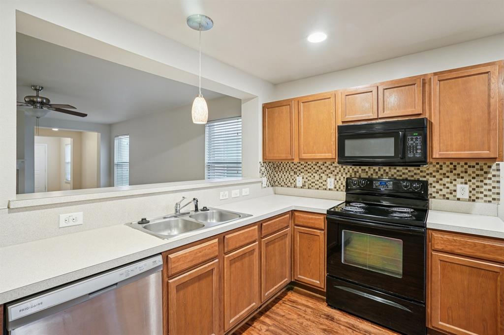 9120 Sun Haven Way Property Photo 15