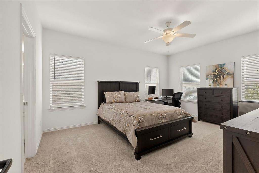 7539 Edgeware Road Property Photo 11