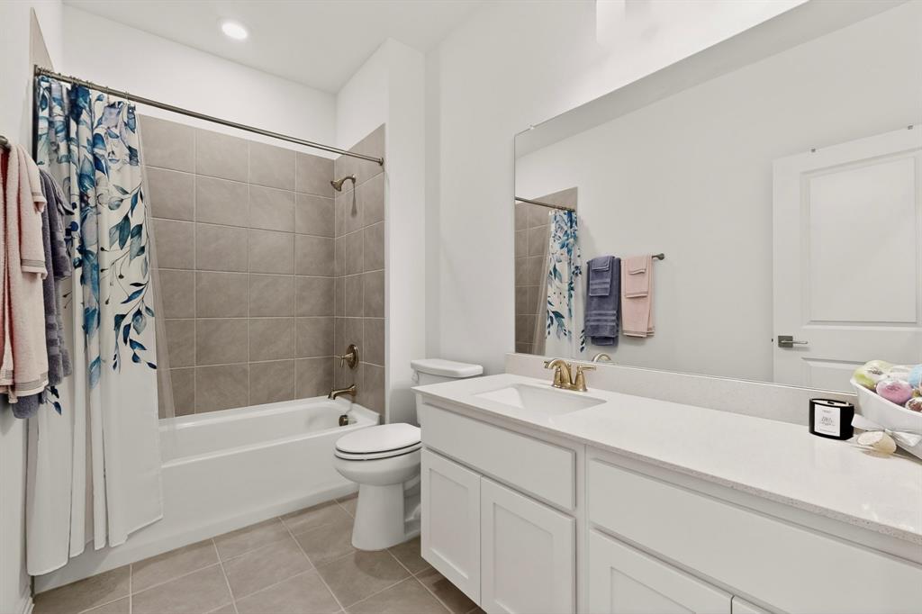 7539 Edgeware Road Property Photo 14