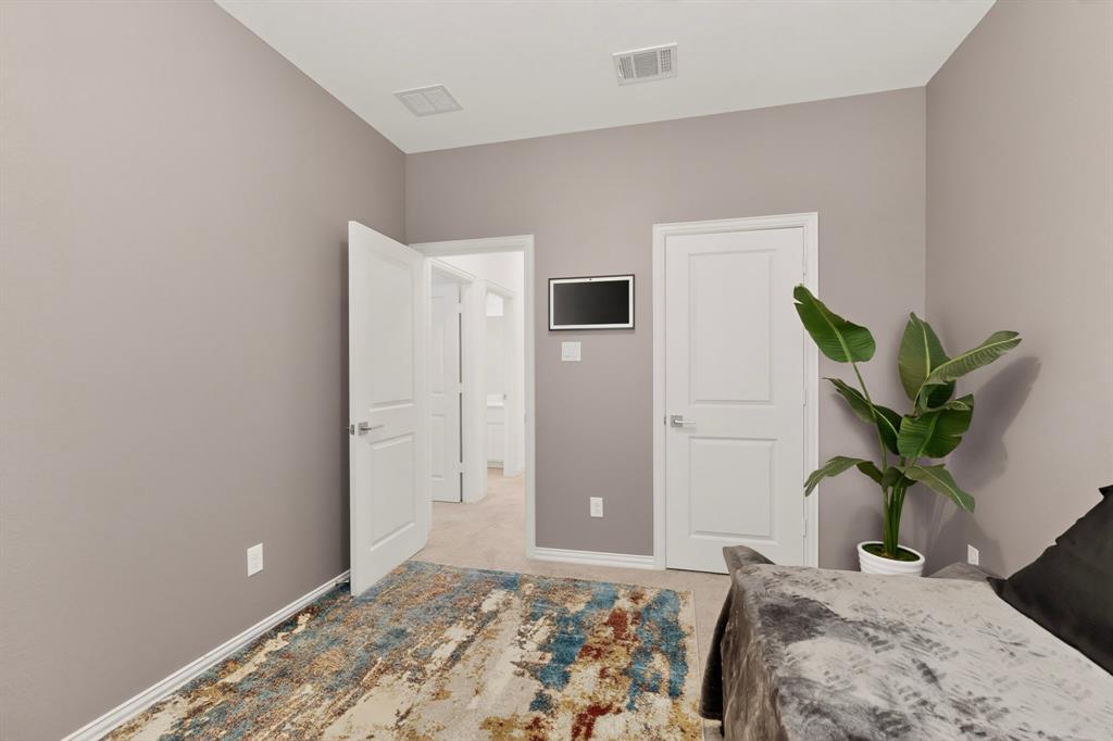 7539 Edgeware Road Property Photo 24