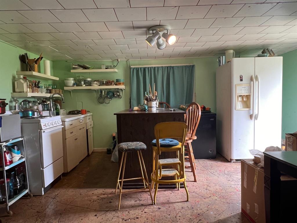 101 E Commerce Street Property Photo 19