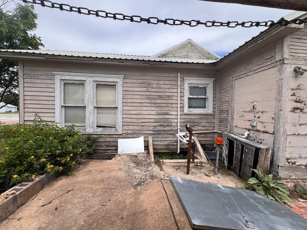 101 E Commerce Street Property Photo 31