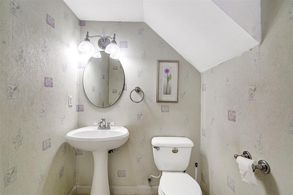 601 St Charles Drive Property Photo 12