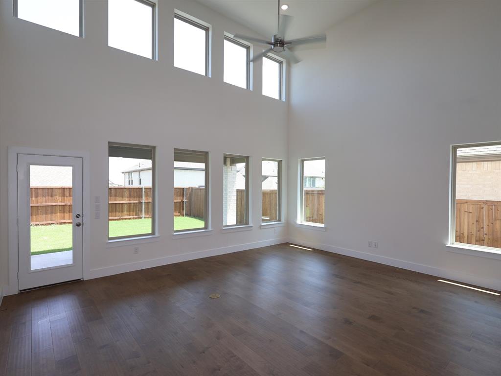 3612 Water Lily Way Property Photo 3