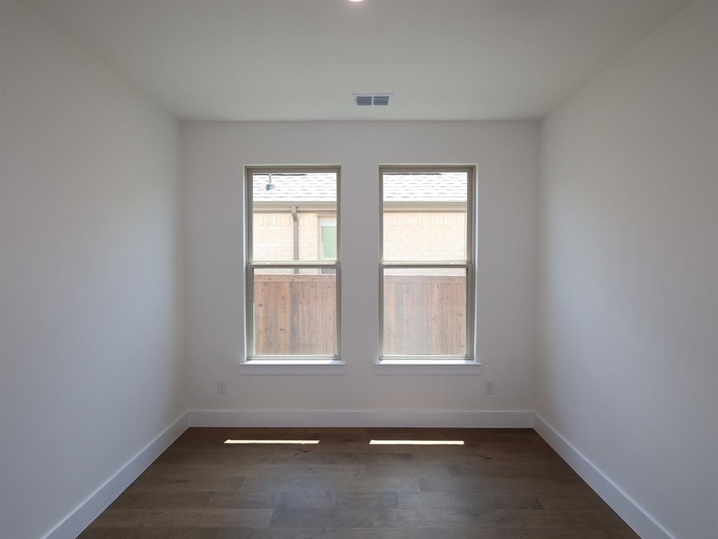 3612 Water Lily Way Property Photo 6