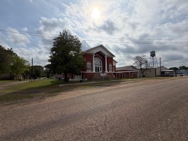 204 Senter Avenue Property Photo 4