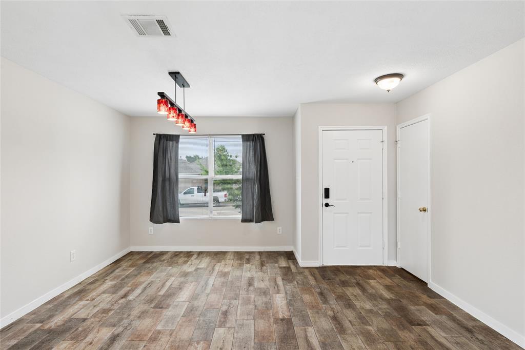 144 Jefferson Drive Property Photo 4