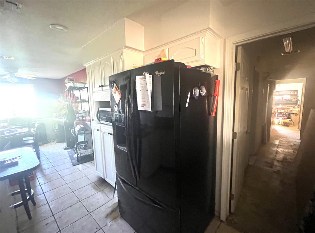 5786 W Road R Property Photo 3