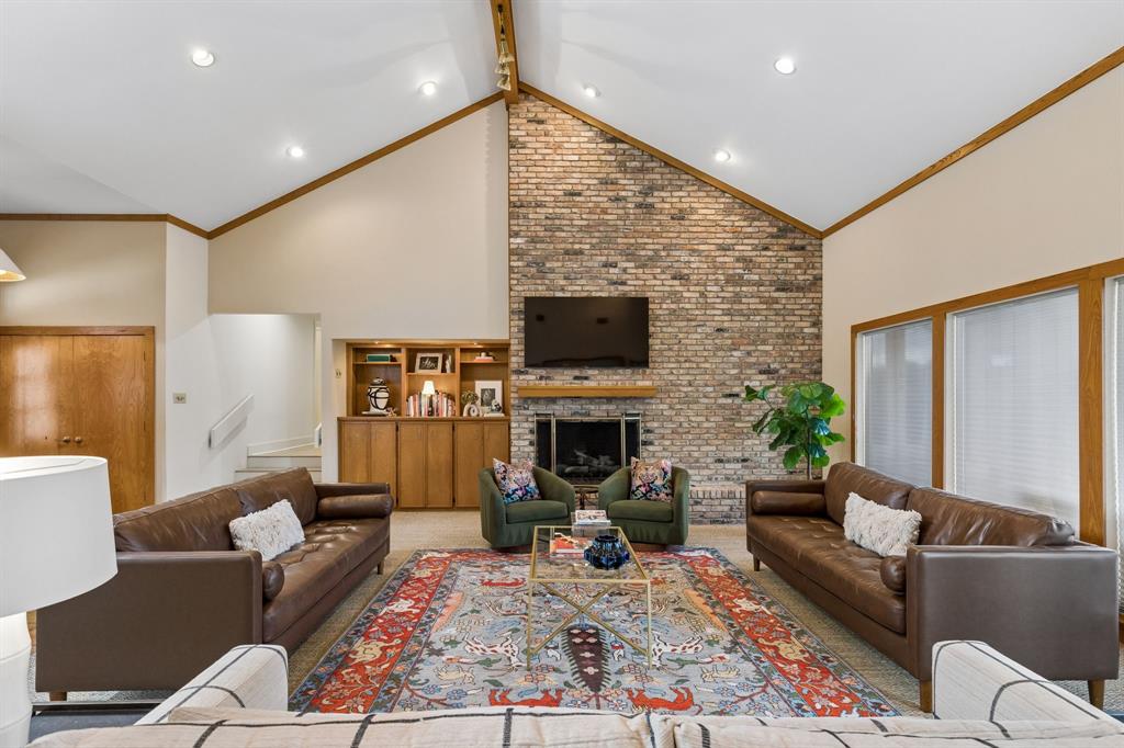 9530 Moss Haven Drive Property Photo 13