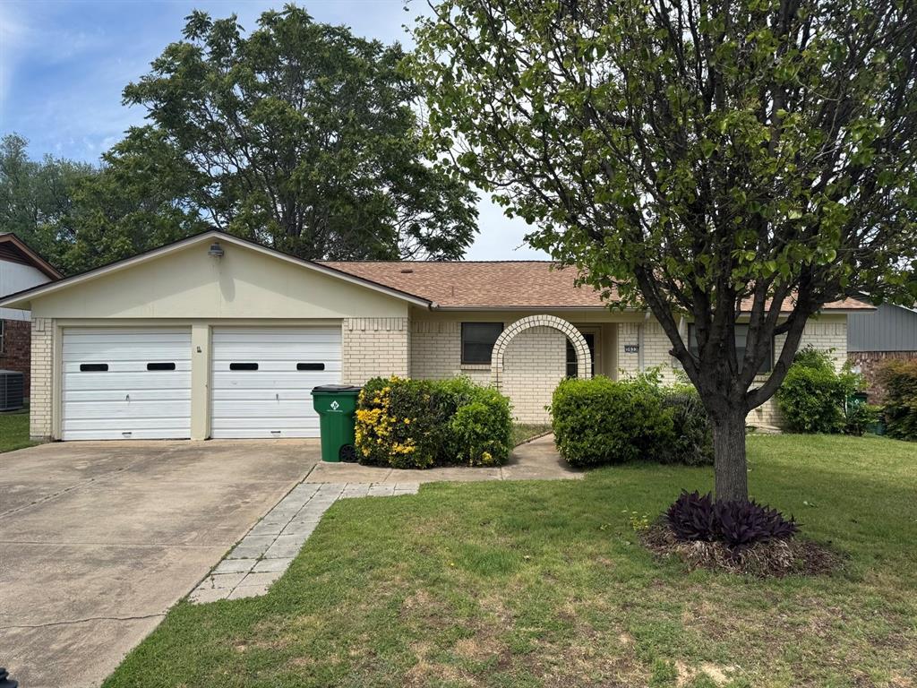 5633 Macdougall Drive Property Photo 1