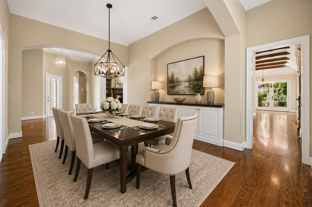 15 Center Court Property Photo 12