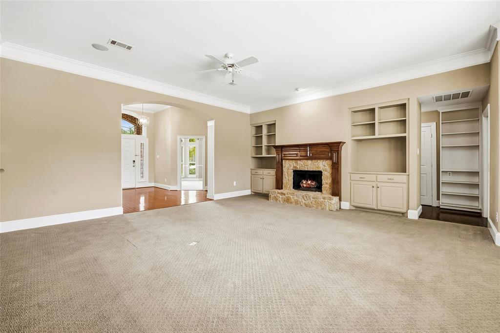 15 Center Court Property Photo 19
