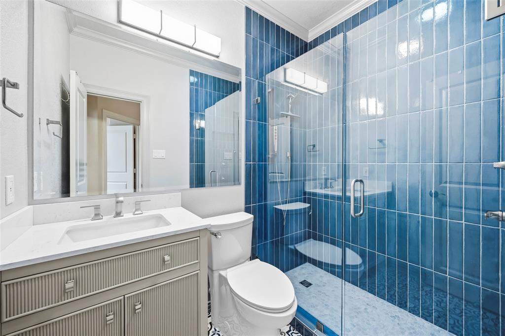 15 Center Court Property Photo 28