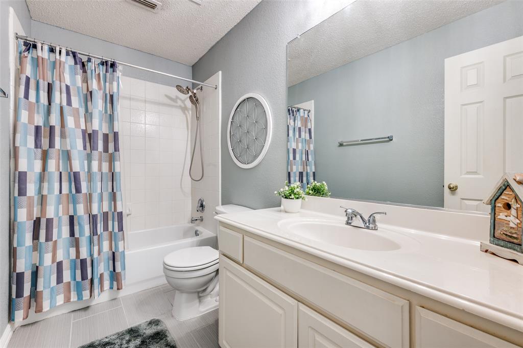 7931 Greenvalley Lane Property Photo 14