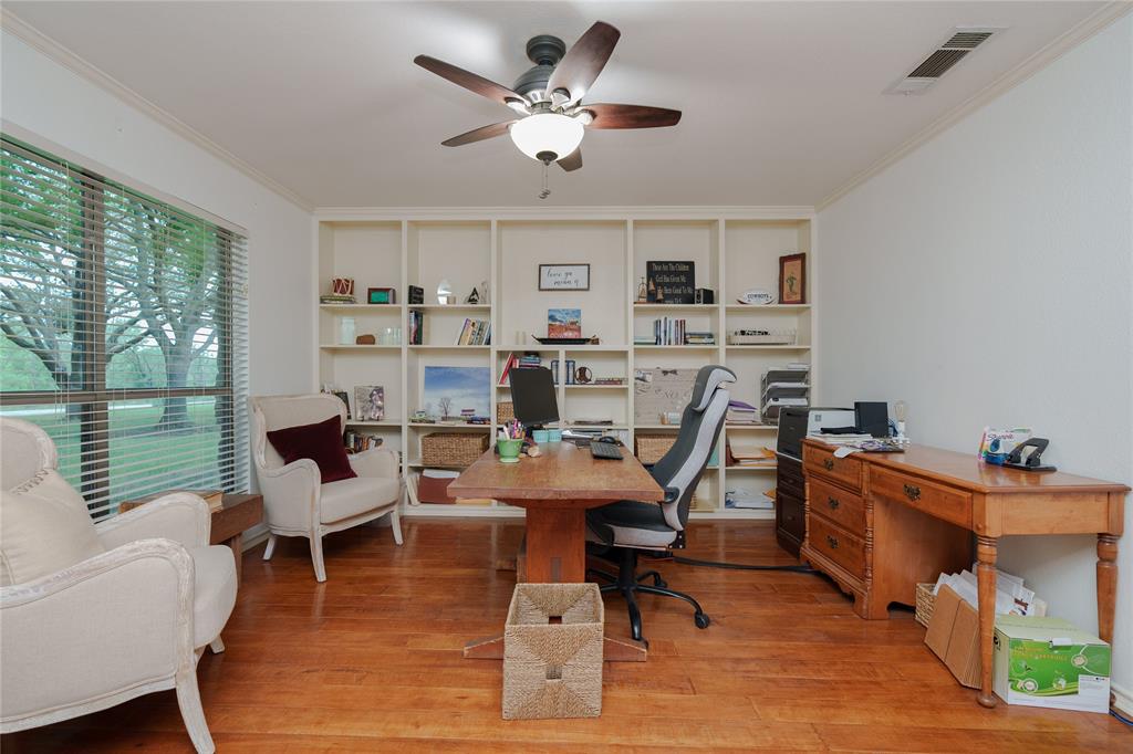 920 Brush Creek Road Property Photo 4
