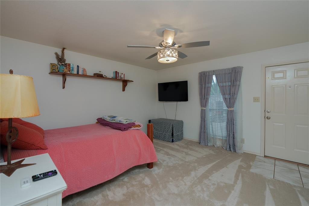 920 Brush Creek Road Property Photo 17
