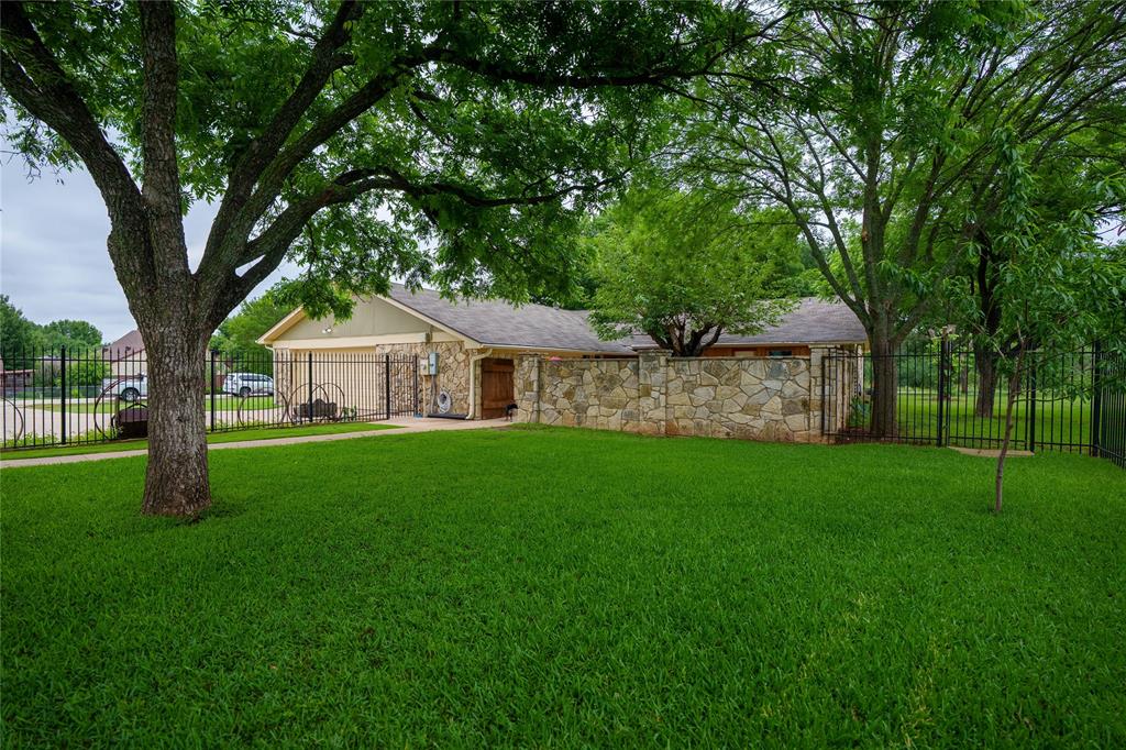 920 Brush Creek Road Property Photo 31