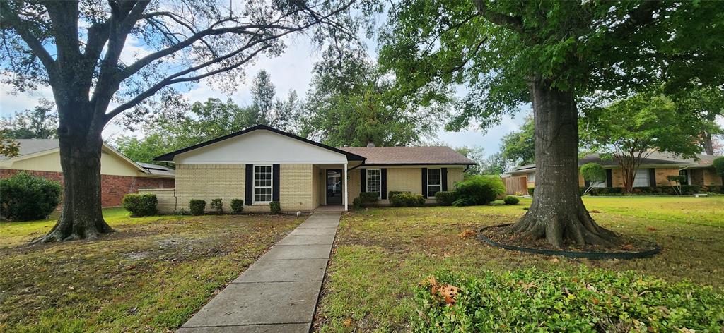 2821 Windy Drive Property Photo 1
