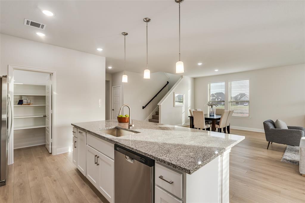 2511 Sturgis Street Property Photo 4