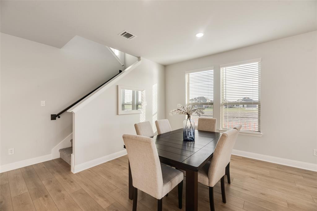 2511 Sturgis Street Property Photo 9