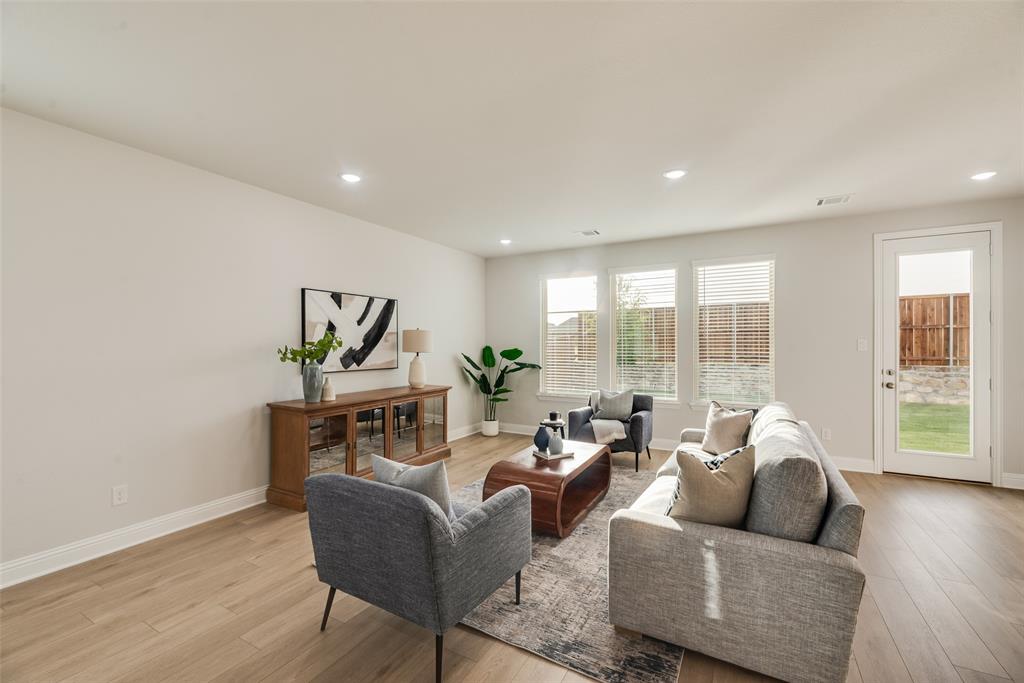 2511 Sturgis Street Property Photo 12