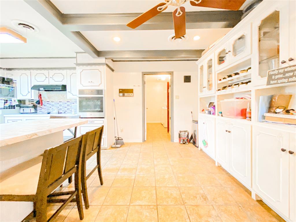 4301 Caprock Road Property Photo 7
