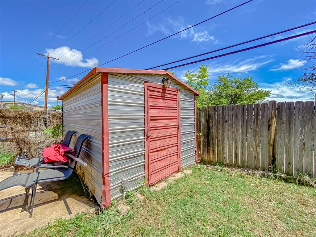 4301 Caprock Road Property Photo 26