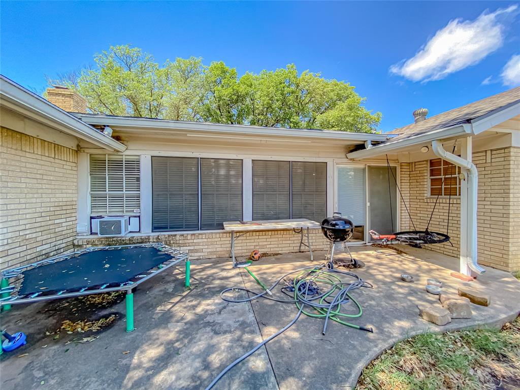 4301 Caprock Road Property Photo 28