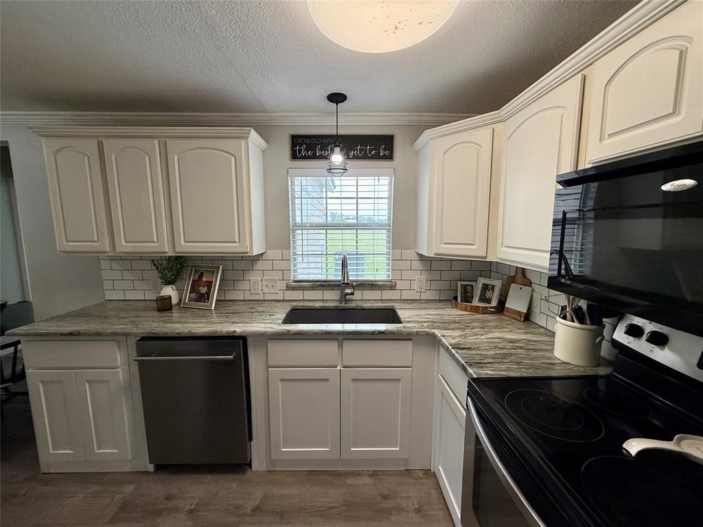 700a Garmon Drive Property Photo 10
