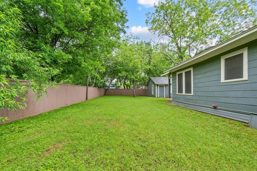 800 N Clements Street Property Photo 24