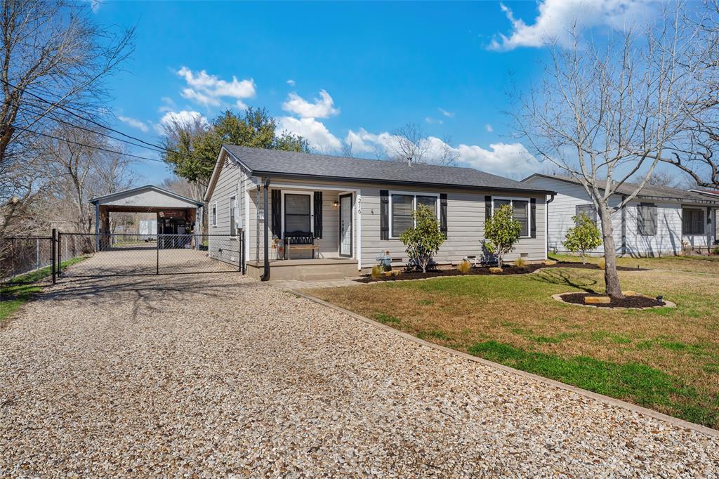 216 Avenue I
