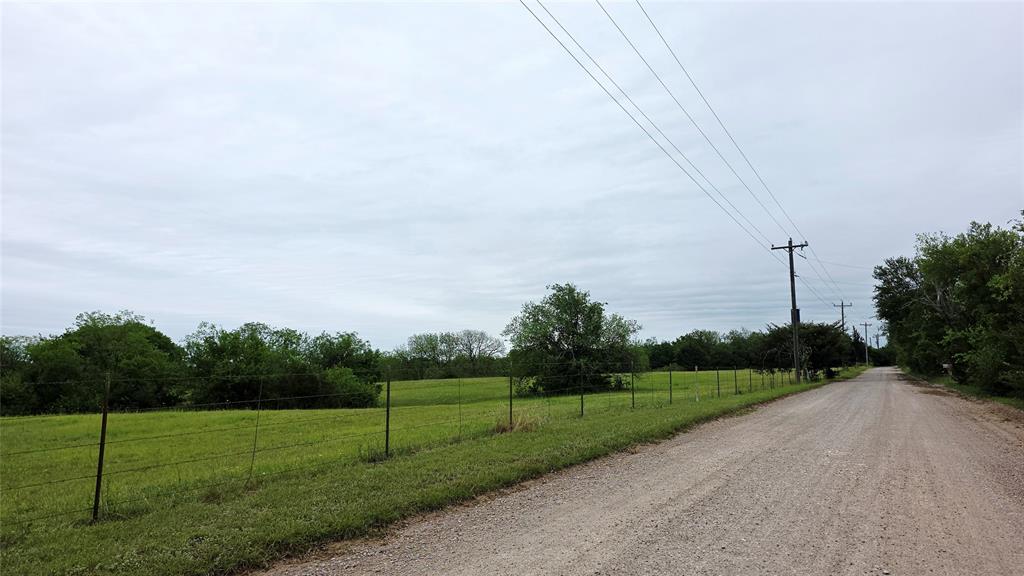 3392 Fm 896 Property Photo 6