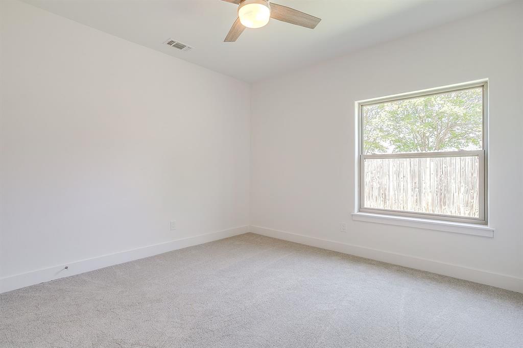 2601 Easy Street Property Photo 18